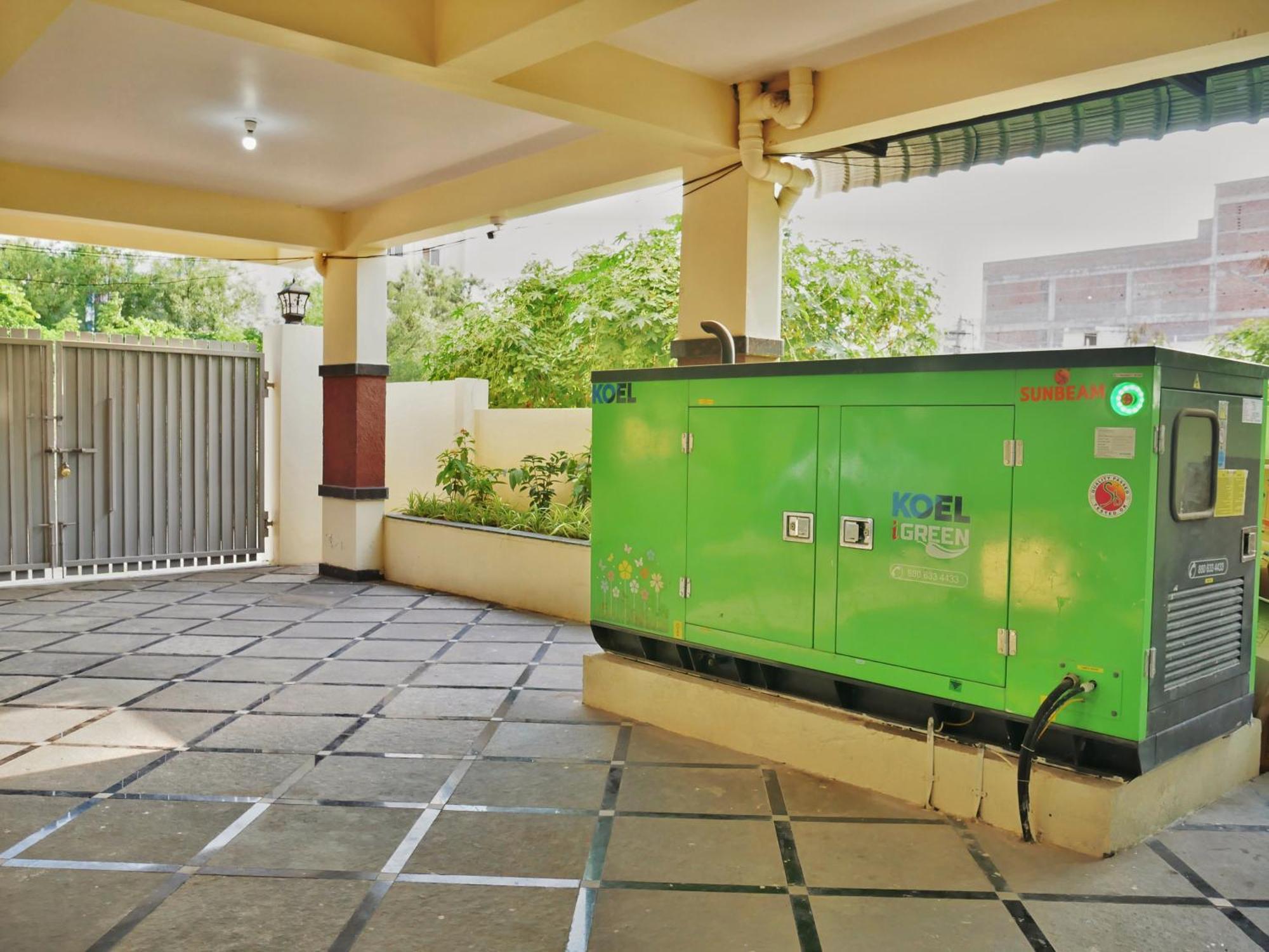 Cityscape Comfort - Stylish 3bhk Getaway Apartment Hyderabad