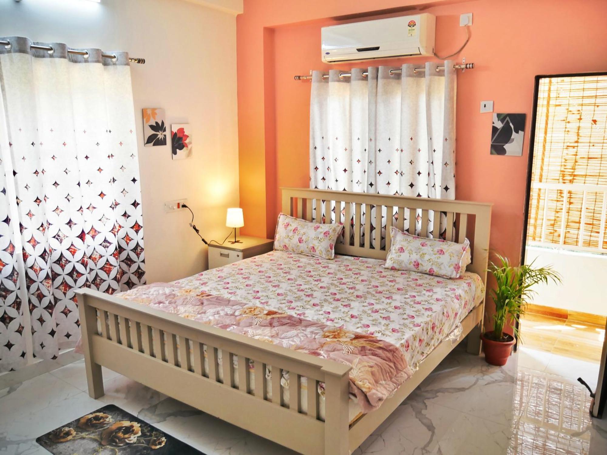 Cityscape Comfort - Stylish 3bhk Getaway Hyderabad